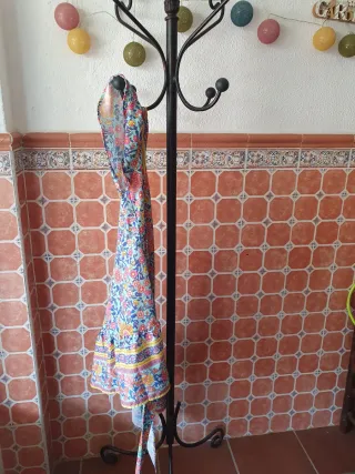 Perchero de metal elegante