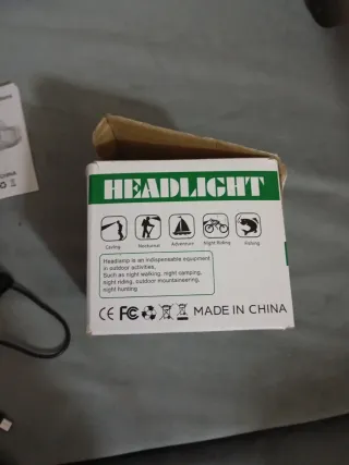 Linterna frontal LED recargable