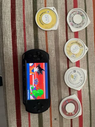 PSP Street Negra +  6 UMDs sin caegador