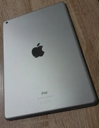 iPad 8ª Gen 2020 32GB con caja