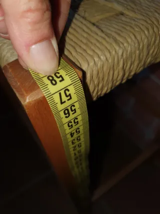 Taburete alto de madera y tela