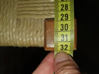 Taburete alto de madera y tela