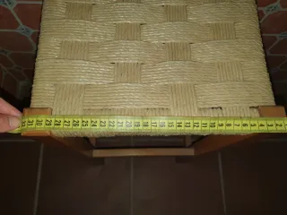 Taburete alto de madera y tela