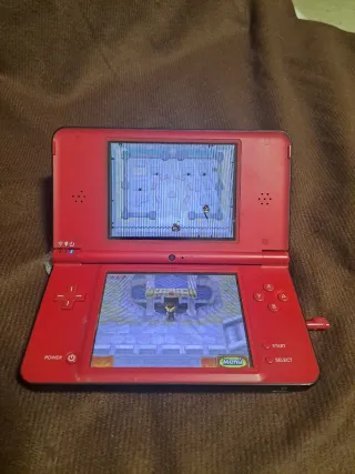 Nintendo DSi XL Roja