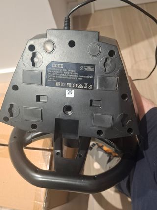 Volante Hori Apex PS4/PS5/PC + Pedales