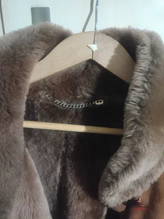 Abrigo de piel de oveja