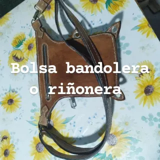 Riñonera y bandolera de cuero
