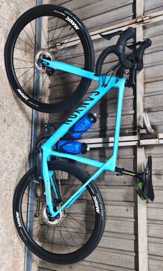 Bicicleta Canyon CF8 Endurance Disc