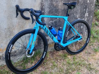 Bicicleta Canyon CF8 Endurance Disc