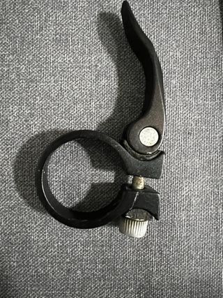 Abrazadera tija sillín aluminio