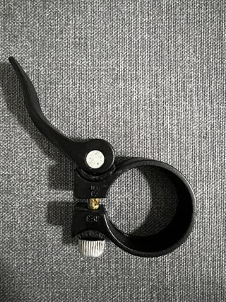 Abrazadera tija sillín aluminio