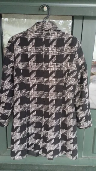 Abrigo estampado pata de gallo