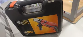 Taladro Black+Decker con maletín