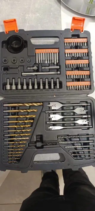 Taladro Black+Decker con maletín