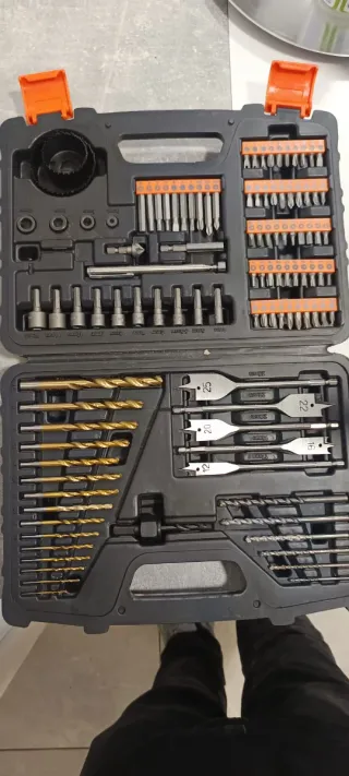 Taladro Black+Decker con maletín