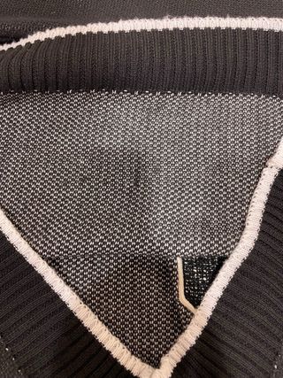 Sudadera Negra con Símbolo de Dólar