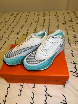 Zapatillas Nike Zoomx Blancas y Turquesa