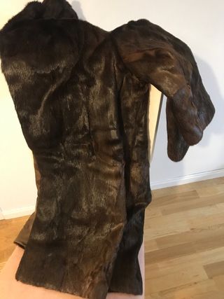 Abrigo piel potro marrón