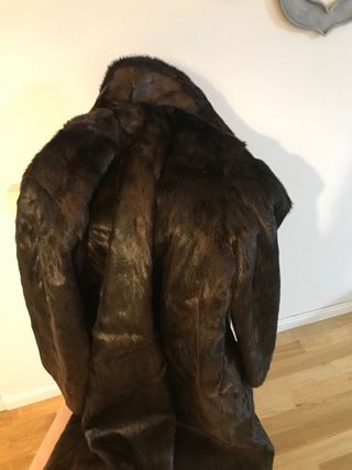 Abrigo piel potro marrón