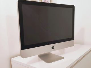 Apple iMac A1311 21.5 Plata