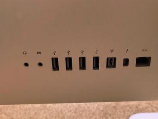 Apple iMac A1311 21.5 Plata