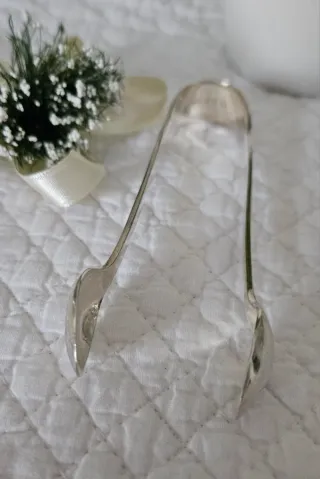 Pinza per  zollette di zucchero in silver plated