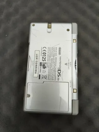 Nintendo DS Lite Roja y Plateada