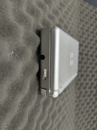 Nintendo DS Lite Roja y Plateada