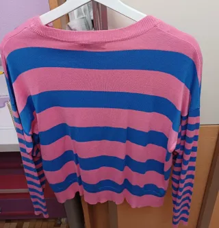 Jersey Stradivarius Rayas Azul y Rosa Talla M