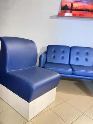 Set Divano e Poltrona in Eco-pelle Blu Notte