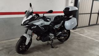 BMW F900XR se vende asiento original bmw y cupula