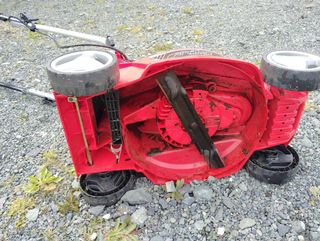 Cortacésped Eléctrico Rojo