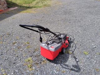 Cortacésped Eléctrico Rojo