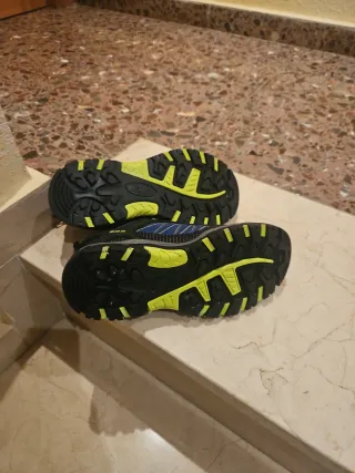 Zapatos CMP niño negro y azul