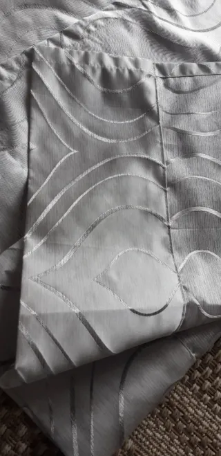 2 Cortinas ollaos grises con diseño