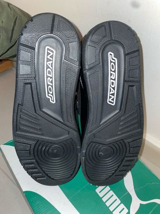 Air Jordan 3 Black Cat sono un 43 aperto