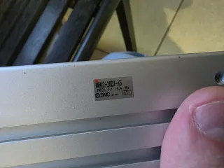 Cilindro Neumático SMC MHL2-20D2 Pinza