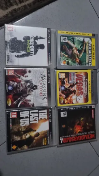 Consola PS3 con 3 mandos y 21 juegos