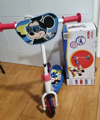 Patinete 3 Ruedas Mickey Mouse
