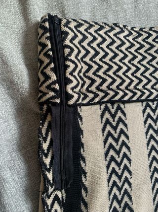 Falda Adolfo Domínguez estampada · Talla P