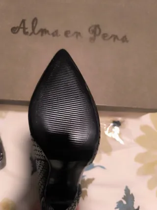 Zapatos Tacón Alma en Pena Negros