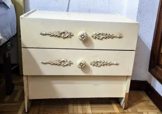 Muebles de dormitorio . Mesita de noche madera col