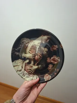 Plato decorativo gótico