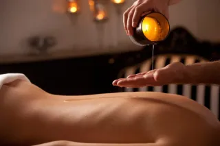 Masaje con vela caliente Espalda