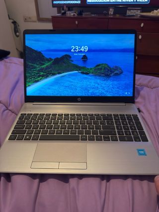 Ordenador Portátil HP Plata y Negro