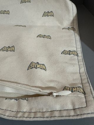 Funda Almohada Batman Tela Beige y Azul NUEVO