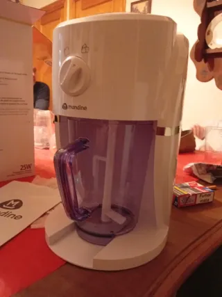 Picadora de hielo eléctrica Mandine