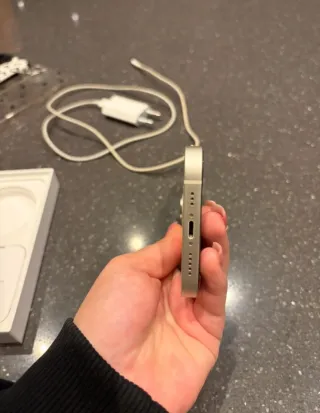 iPhone 14 128GB Plata - 85% Batería