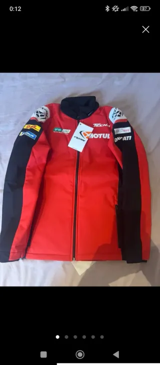 Chaqueta Motul Ducati Roja. Nueva