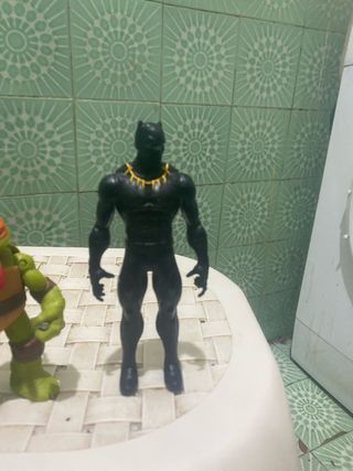 Action Figures Tartarughe Ninja e Black Panther